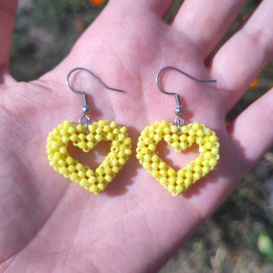 BOUCLES D'OREILLES - CŒURS JAUNE